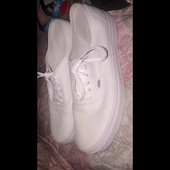 Shoes - Picture 2 of 3